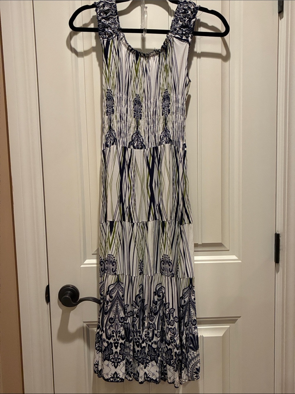 JULIA S Sleeveless Tiered Maxi Dress in Black &White patterned w subtle green - Picture 3 of 16